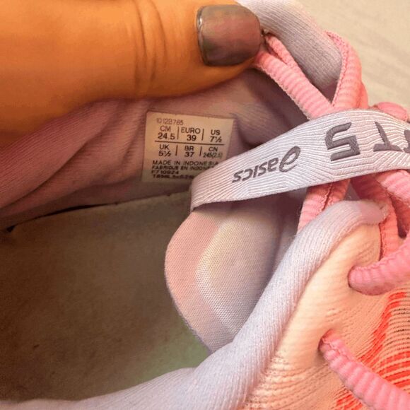 Asics Novablast 5 Running Shoes Size 7.5 White/Coral Reef High Cushion Outdoors - Picture 3 of 7